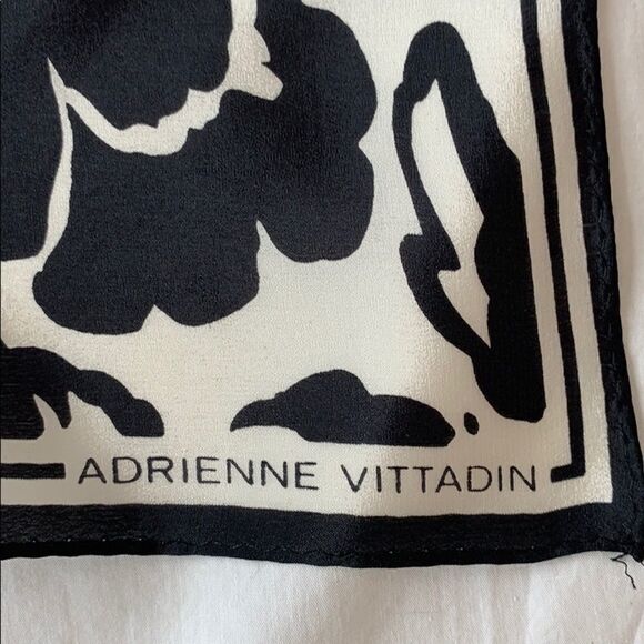 Adrienne Vittadini Red Poppy floral silk scarf 30” - Picture 4 of 5